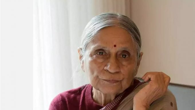 Remembering Ela Bhatt: (1933-2022) A Pioneer in Amplifying the Voices of Women engaged in Self-Employment and the Unorganised Sector – IMPRI Impact and Policy Research Institute Remembering Ela Bhatt: (1933-2022) A Pioneer in Amplifying the Voices of Women engaged in Self-Employment and the Unorganised Sector - IMPRI Impact and Policy Research Institute